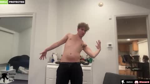 Snapshot of somechillbro chatting on February 28, 1:28 am Evan online show from February 28, 1:28 am