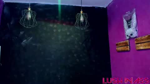Snapshot of sommer_alexa chatting on June 16, 7:16 pm Alexa online show from June 16, 7:16 pm