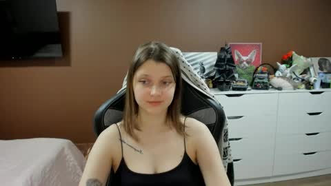 Snapshot of soninex chatting on April 25, 5:32 pm SoniNex online show from April 25, 5:32 pm