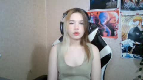 Mila online show from March 31, 3:23 pm