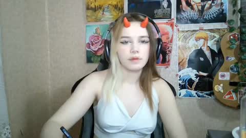 Mila online show from April 18, 5:17 pm