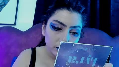 Snapshot of sophia_dk chatting on July 1, 4:40 pm sophia hottie online show from July 1, 4:40 pm