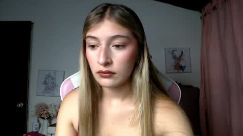 SophiaLee online show from April 22, 11:39 pm