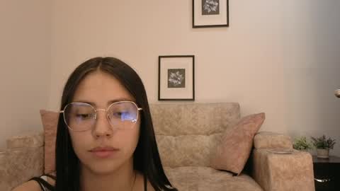 sophiacolemann online show from April 7, 2:34 am