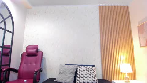 Snapshot of sophiahart_ chatting on April 17, 12:08 pm Sophia online show from April 17, 12:08 pm