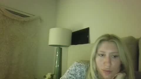 sophiakodakready online show from February 3, 2:53 am