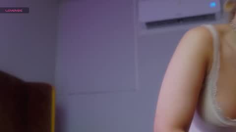 Sophia online show from March 22, 6:44 pm