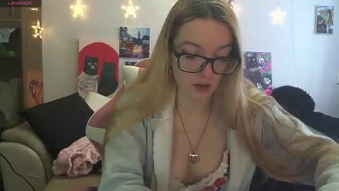 SophiaSonata online show from February 19, 9:05 am