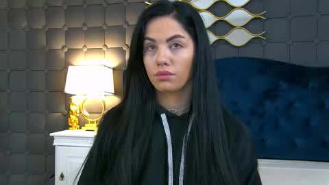 sophie__hill online show from January 9, 5:32 am