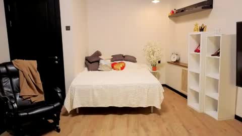 Snapshot of sophie_caring chatting on May 6, 3:50 pm Sophie online show from May 6, 3:50 pm