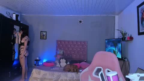 sophie doll online show from July 19, 7:50 pm