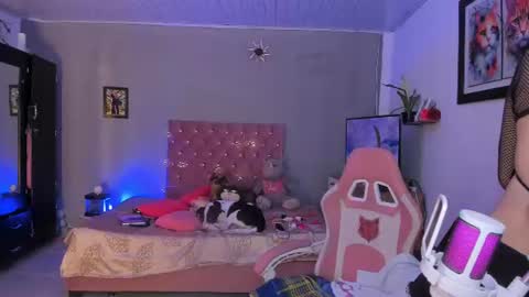 sophie doll online show from July 23, 7:12 pm