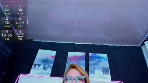 Soph online show from February 5, 10:42 am