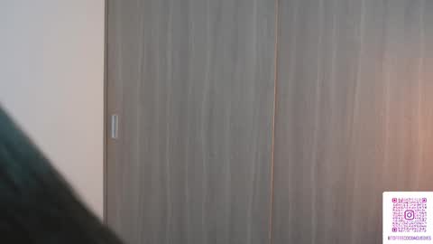 Sophie or Sof online show from April 13, 2:06 am