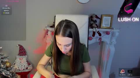 Sophie online show from December 14, 9:03 am