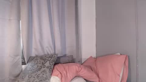 sophie_w1 online show from July 28, 4:39 pm