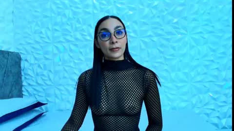 sophie_willow online show from April 19, 7:16 pm