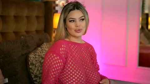 Sophie online show from November 16, 7:36 am