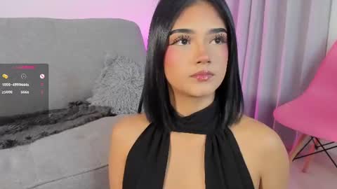 Snapshot of sophiecb chatting on June 17, 4:26 am sophie online show from June 17, 4:26 am