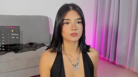 Snapshot of sophiecb chatting on July 17, 12:06 am sophie online show from July 17, 12:06 am