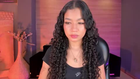 Snapshot of sophiehouston_ chatting on October 21, 4:13 am Sophie Houston online show from October 21, 4:13 am