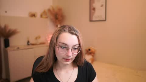 Emma online show from May 23, 12:31 pm