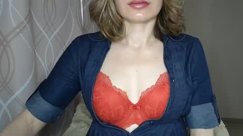 Sophiemisss online show from April 27, 6:11 am
