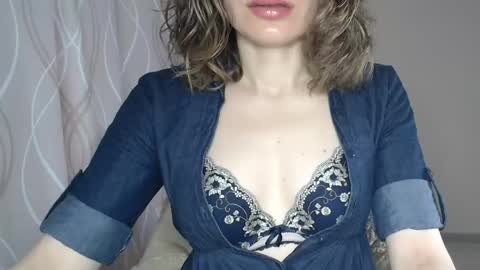 Sophiemisss online show from June 6, 6:29 am