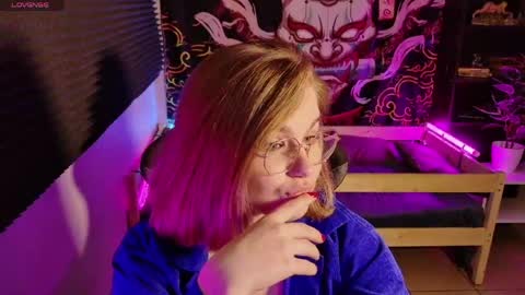Sophie online show from April 21, 8:44 pm