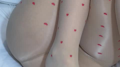 SophieWild online show from February 14, 5:10 pm