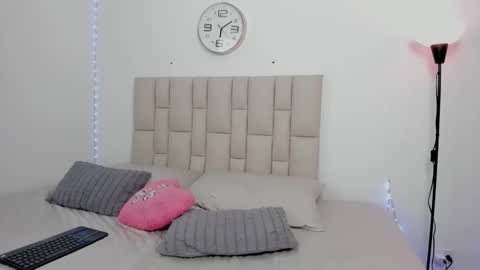 Snapshot of sopphiefox chatting on March 30, 11:06 pm Sofia online show from March 30, 11:06 pm