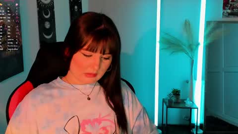 Snapshot of sour_cherry_ chatting on May 13, 10:56 am Jennie online show from May 13, 10:56 am