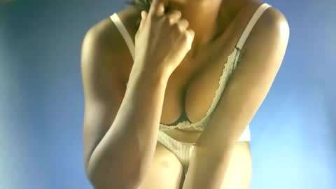 sourayaa online show from February 26, 12:53 am