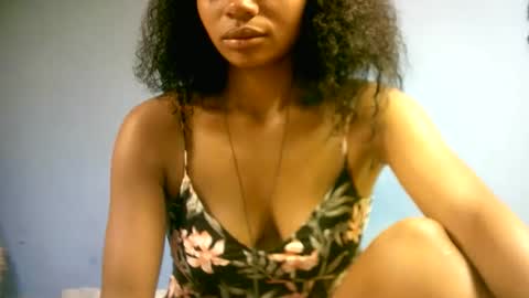 sourayaa online show from April 6, 4:46 am