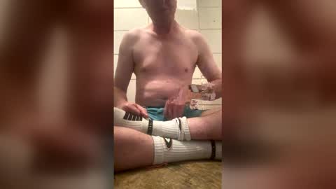 Southernblueyes online show from April 18, 3:49 pm