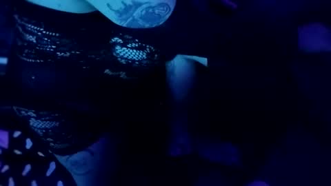 southernmomm87 online show from October 19, 8:15 am