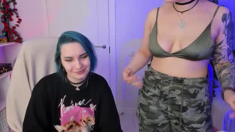 Leah online show from March 31, 1:44 pm