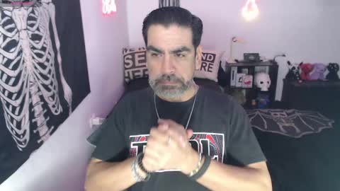 El Carlitos online show from May 31, 7:59 am