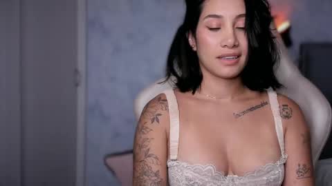 brisa  s online show from November 5, 7:47 pm