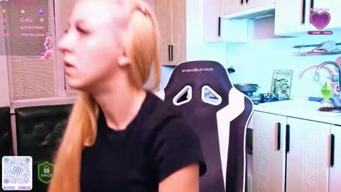 space danger online show from October 12, 3:33 pm