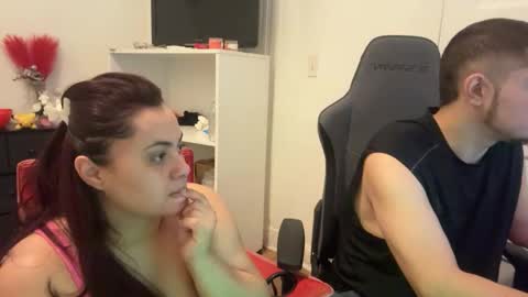 spanishcouple4255 online show from November 27, 12:40 pm