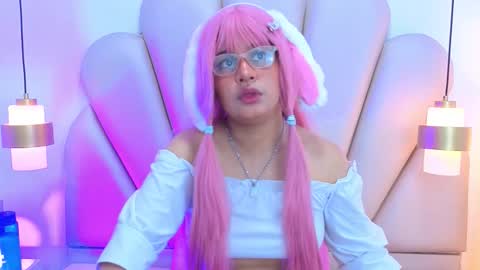 Snapshot of sparkle_madison chatting on February 9, 8:57 pm sparkle_madison online show from February 9, 8:57 pm