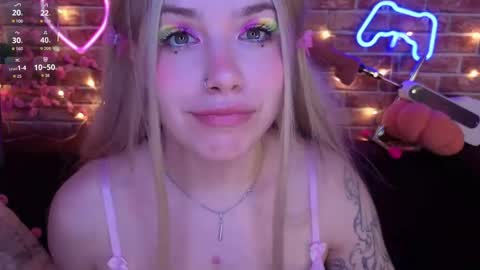  SparkleMona  online show from March 15, 2:23 pm