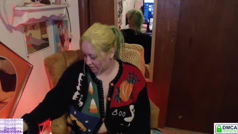 sparklybisexual online show from October 25, 11:43 pm