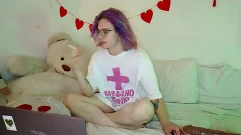 sparkyferret online show from July 22, 10:01 pm