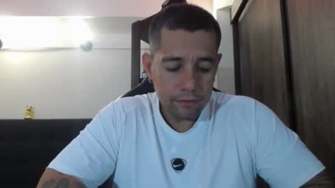     online show from April 10, 6:40 am