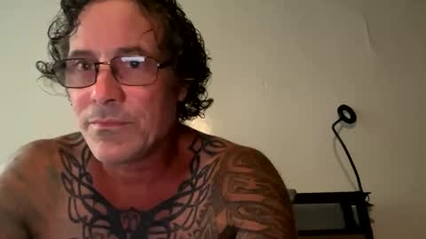 specter1972 online show from November 26, 10:44 pm