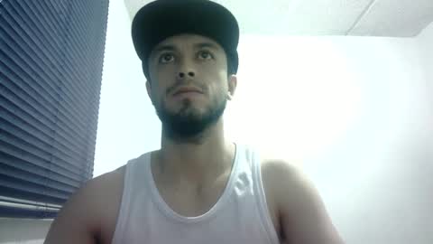 sperm_donor94 online show from December 4, 6:50 pm