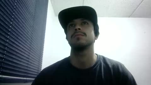 sperm_donor94 online show from October 26, 7:20 pm