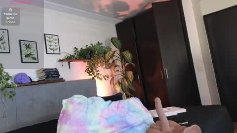 Alicia online show from June 30, 11:50 pm